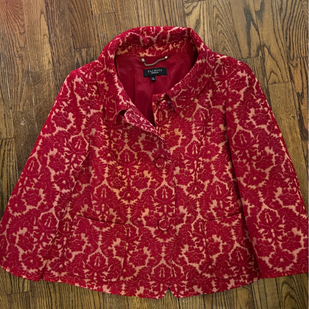 TALBOTS 50’s Inspired Holiday Red Jacquard Christmas jacket 3/4 Sleeve Sz 12 ..